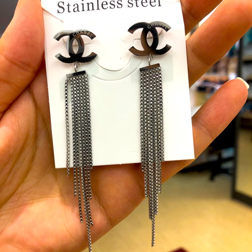 Fashion long earrings